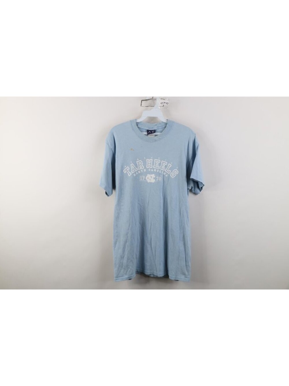 Vintage Mens Large Distressed University of North Carolina T-Shirt Carolina Blue